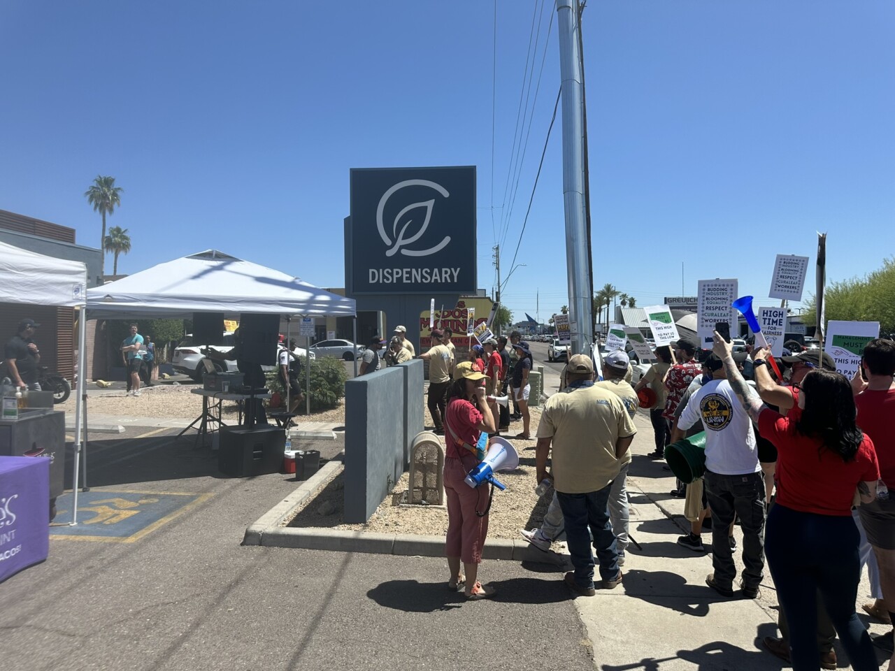 Curaleaf Protest 04/20/2024